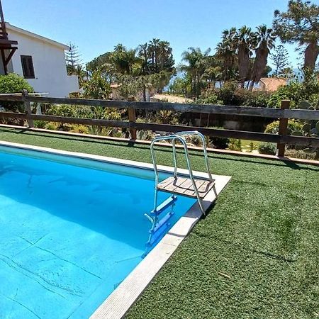 폰타네비안체 A Due Passi Dal Mare Con Piscina 빌라 외부 사진